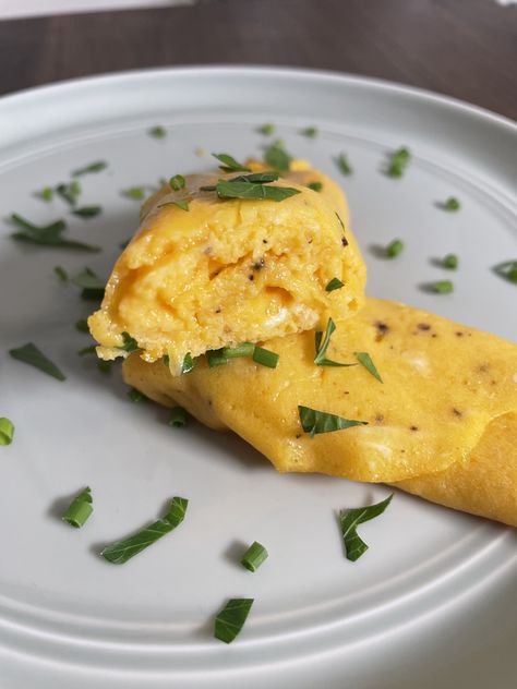 Classic French Omelette Classic French Omelette, French Omelette Recipe, French Omelette, Breakfast Protein, Omelets Recipe, Beverage Ideas, Special Occasion Food, Food Tech, 21 Day Fix Meals