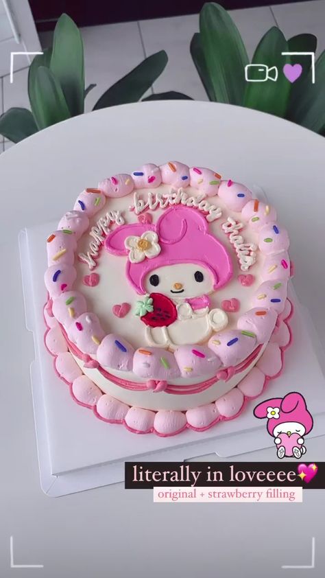 Sanrio Cake My Melody, My Melody Birthday Cake Ideas, Birday Cake For Girl, My Melody Cake Pops, My Melody Cake Ideas, My Melody Birthday Party Ideas, My Melody Cakes, Melody Cake Design, Kuromi And My Melody Cake