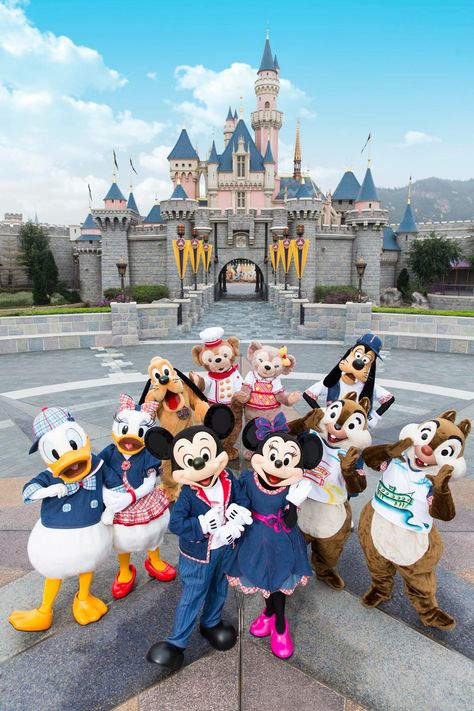 Hk Disneyland, Disneyland Parade, Mickey Theme, Disney Parade, Disney Time, Duffy The Disney Bear, Disney World Characters, Disney Bear, Cute Disney Pictures