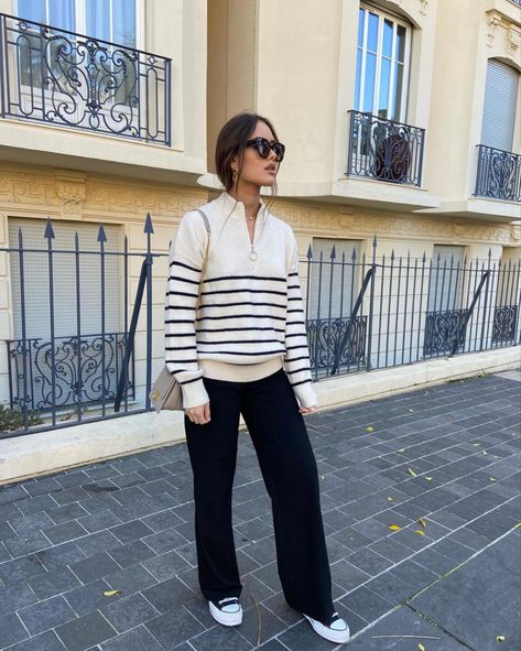 Effortless Chic Outfits Winter, Beige Striped Sweater Outfit, Beige Trainers Outfit, Outfits Con Sueter Beige, Japan Ootd Spring, Casual Saturday Outfit, Beige Cardigan Outfit, Striped Sweater Outfit, Fashion Outfits Casual