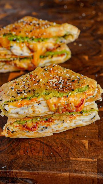 Breakfast Crunch Wrap, Recipe Using Egg Whites, Everything Bagel Breakfast, Breakfast Crunchwrap, Egg Whites Wrap, Bagel Breakfast, High Protein Meal Plan, Protein Meal Plan, Crunch Wrap