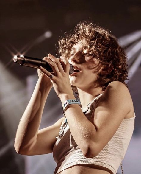 King Princess, Festival Photography, Live Concert, Curly Hair, Musician, Singing, Concert