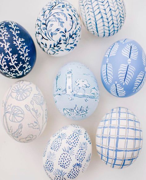 Culture Project, Polish Culture, Creative Easter Eggs, Easter Egg Art, Spring Things, Painted Eggs, Ukrainian Easter Eggs, The Enchanted Home, Spring Decorating