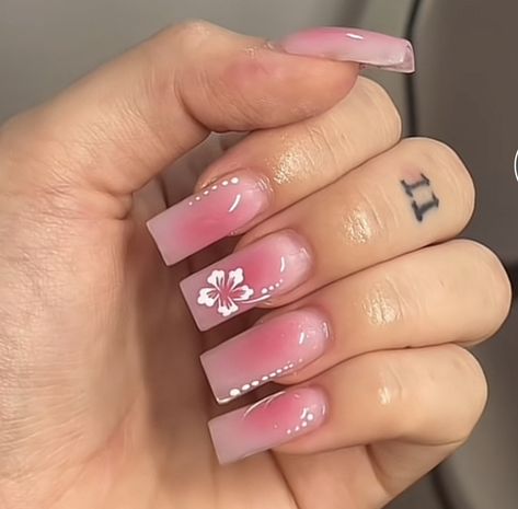 Hawaii Nails Ideas Simple, Girly Acrylic Nails, Summery Nails, Short Square Acrylic Nails, Vacation Nails, Unique Acrylic Nails, Short Acrylic Nails Designs, Pink Acrylic Nails, Square Acrylic Nails