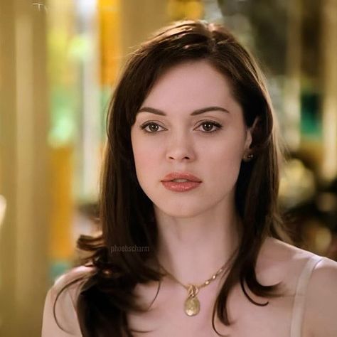 Paige Charmed, Paige Matthews, Prue Halliwell, Charmed 1998, Paige Halliwell, Charmed Tv Show, Beverly Hills Chihuahua, Playboy Logo, Charmed Tv