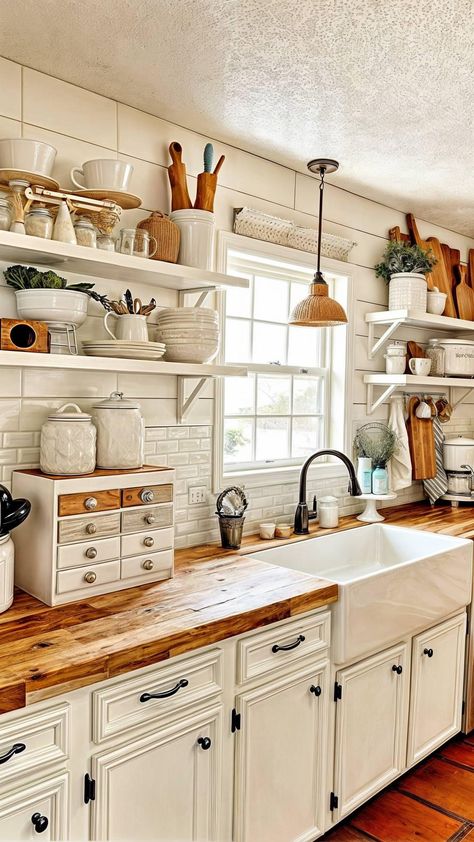 Sweden Apartment, Cozy Kitchens, Old Farmhouse Kitchen, Kitchen Open Shelves, Kitchen Sink Decor, Dreamy Kitchens, Small Country Homes, Barn House Interior, Country House Interior