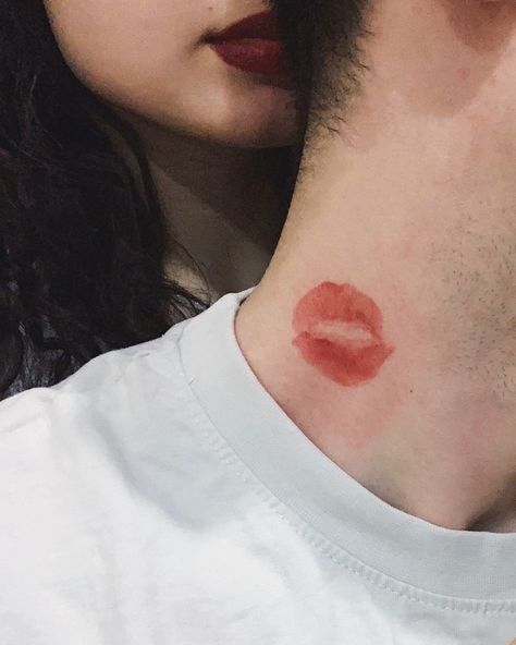 #instagram #aesthetic #couple #boyfriend #redlips #love #valentinesday Couple Lipstick Mark, Love Bites Mark Aesthetic, Love Bites Aesthetic, Love Bite Boyfriend, Bite Mark, Love Bite, Lipstick Mark, Couple Boyfriend, Beautiful Night Sky