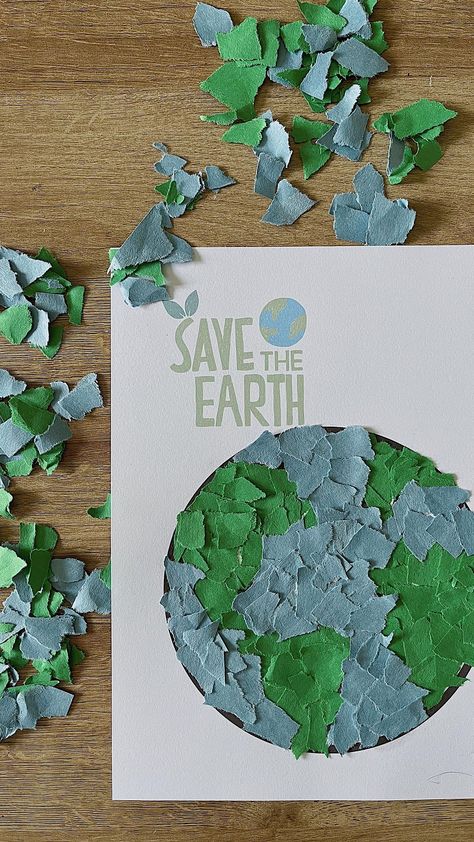 tyrannosaurustot on Instagram: Construction Paper Earth Mosaic 🌍 Such a fun and easy Earth Day craft to keep your little ones busy. Prep Time is under 5 minutes. Just… Earth Crafts For Kids, Earth Collage, Earth Day Craft, Art Classroom Ideas, Earth Craft, Earth Hour, Earth Day Crafts, Paper Collage Art, Earth Art