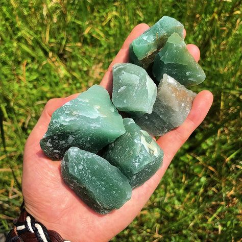 Large Rough Green Aventurine Stone Raw Aventurine Crystal Stone Natural Green Crystal Stone Mineral Specimen Gemstone Healing Crystals and Stones Green Aventurine Stone, Gold Tiger Eye, Green Aventurine Crystal, Reiki Stones, Aventurine Crystal, Aventurine Stone, Tiger Eye Crystal, Tigers Eye Gemstone, Healing Meditation