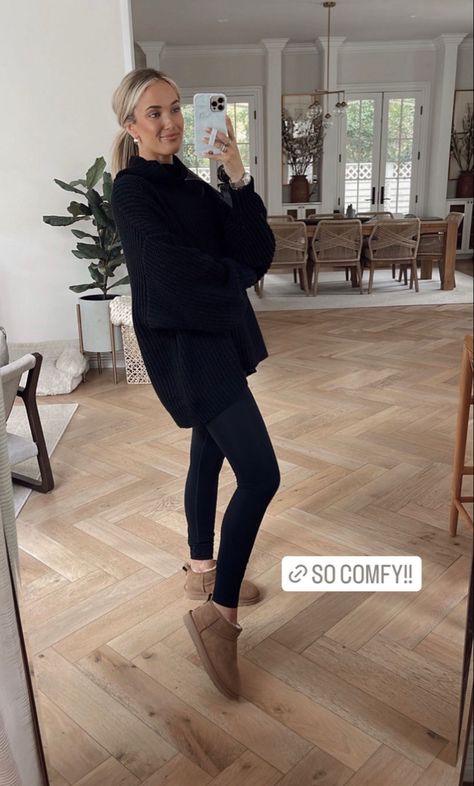 Date Night Outfits With Leggings, Reenlistment Ceremony Outfit, Stylish Comfy Outfits Winter, Leggings Outfit Winter Comfy, Size 10 Fall Outfits, Cute Casual Dinner Outfits Winter, Leggins Winter Outfit, Autumn Casual Outfits 2023, Chic Loungewear Outfits Winter