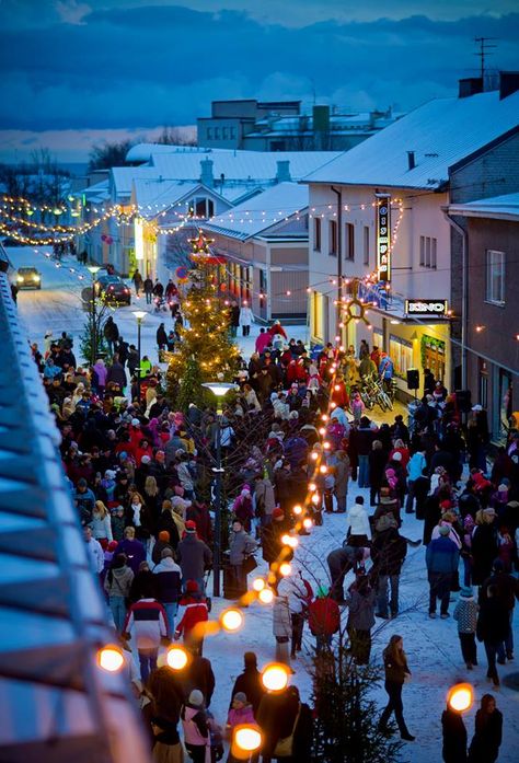 Hanko, south of Finland. Christmas street opening.... Finland Culture, Travel Finland, Scandinavian Travel, Winter Travel Destinations, Finland Travel, Christmas Destinations, Lapland Finland, Winter City, Pedestrian Street