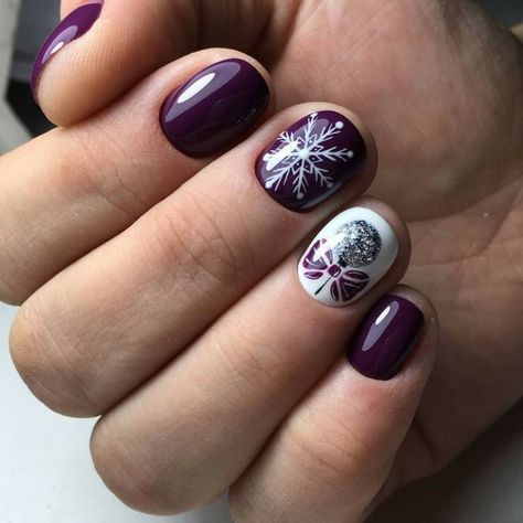 Shellac Nail Polish Colors, Purple Christmas Nails, Purple Short Nails, Christmas Party Nails, Color Engagement Ring, Basic Nail, Gel Nails Long, Christmas Nail Art Easy, Acrylic Nails At Home