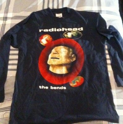 Radiohead The Bends, Art Tshirt Design, The Bends, Silly Clothes, Digital Closet, Fire Fits, Radiohead, Band Shirts, Dream Clothes