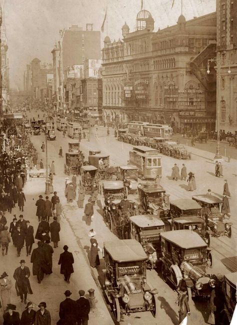 Times Square, November/December 1912 (that was the month "What Ails You" ran) Photo credit: Brown Brothers 109 Fulton St From my personal collection. Usa Images, Nyc History, Vintage Nyc, History Pictures, Vintage Americana, Gilded Age, Vintage New York, Newsies, American Cities