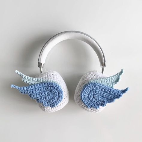 Crochet Wings Airpods Max Covers, Crochet Headphone Covers, AirPod Max/ Sony MX4 MX5 Cover, Crochet Over-ear cover, Handmade Gifts 🌈Our AirPods Max covers are handmade by skilled crochet artists who pay great attention to detail. They put their heart and soul into each piece, carefully placing every stitch and thoughtfully choosing each pattern. These covers are not just any ordinary accessory; they are a true work of art that will keep your AirPods Max stylish and secure. You can trust them to Crochet Wings, Airpod Max Cover, Headphone Decoration, Airpod Max, Crochet Case, Confection Au Crochet, Airpods Max, Headphone Accessories, Crochet Vintage