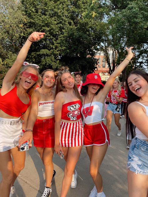 Red Out Football Game Outfit, Red And White Game Day Outfit, Wisconsin Game Day Outfit, Uw Madison Tailgate Outfits, University Red Tops For Game Day With School Spirit, Wisco Gameday Outfits, Wisconsin Outfits, Badger Game Day Outfit, Red Outfit Gameday