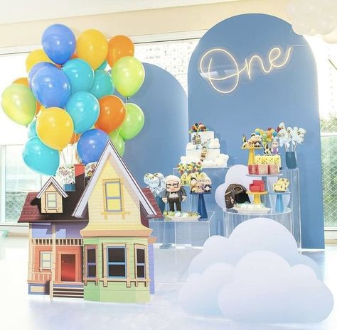 Up Birthday Party Theme Disney, Boys 1st Birthday Party Ideas, Baby Birthday Decorations, Movie Themed Party, Tema Disney, Baby Boy 1st Birthday Party, Backyard Birthday, Disney Baby Shower, Wild One Birthday Party