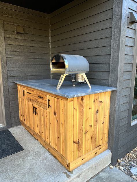 Build Your Own Outdoor Pizza Oven Kitchen - Seared and Smoked Outdoor Pizza Oven Plans, Ooni Pizza Oven Table Diy, Pizza Oven Station, Pizza Oven Kitchen, Kitchen With Lots Of Storage, Pizza Oven Table, Propane Pizza Oven, Ooni Pizza Oven, Outdoor Kitchen Area