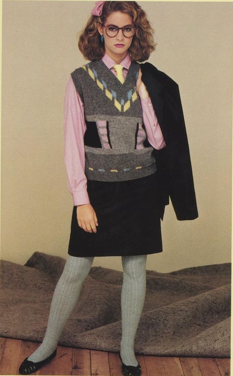 From a 1983 Nordstrom catalog. Yes. 80s Fashion Preppy, 80s Preppy Fashion Women, Preppy Look For Women, 80s Preppy Fashion, 1983 Fashion, 80s Preppy, 1980s Fashion Trends, Look 80s, 80s Girl