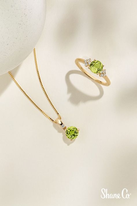 Happy Birthday August, Jewelry Composition, Jewelry Poster, Rings And Bracelets, Peridot Birthstone, Diamond Pendants Designs, Designer Diamond Jewellery, Peridot Jewelry, Sparkle Necklace