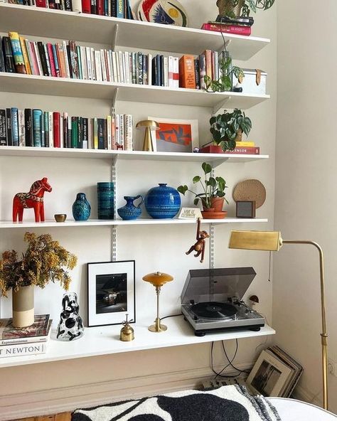 Ikea Book Shelf Ideas, Home Office Aesthetic, Office Aesthetic, Living Room Shelves, Room Shelves, Maximalist Decor, A Start, Decorating Shelves, Apartment Inspiration