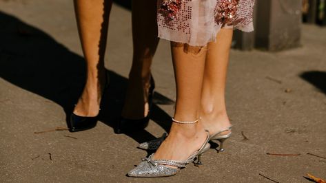 Best heels for party season according to a podiatrist White Midi Skirt, Nails Design With Rhinestones, Red Pumps, Light Knit, Slingback Pump, Y2k Style, Blue Hues, Manolo Blahnik, Valentino Garavani