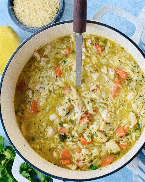 Mediterranean Orzo Soup, Easy Greek Chicken Lemon Rice Soup, Healthy Orzo Soup, Meditterean Soup Recipes, Easy Warm Lunch Ideas, Healthy Orzo Recipes, Orzo And Chicken Recipes, Mediterranean Chicken Soup, Soup Mediterranean