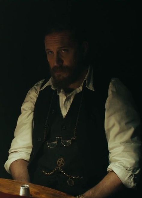 Tom Hardy Peaky Blinders, Alfie Solomons, Peaky Blinders Series, Beauty Shoot, Tom Hardy, Peaky Blinders, Sweater Weather