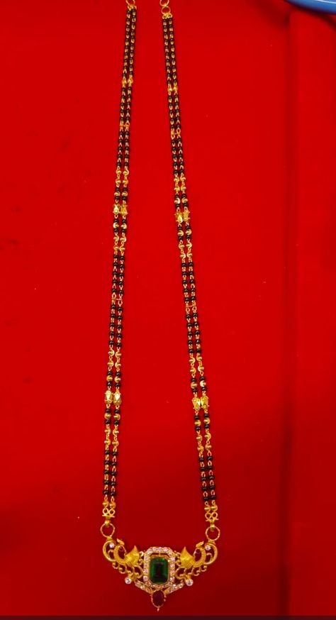 Chandramukhi Chain, Black Beads Mangalsutra, Gold Mangalsutra Designs, Gold Mangalsutra, Mangalsutra Designs, Blouse Hand Designs, Beads Jewellery, Gold Jewelry Fashion, Hand Designs