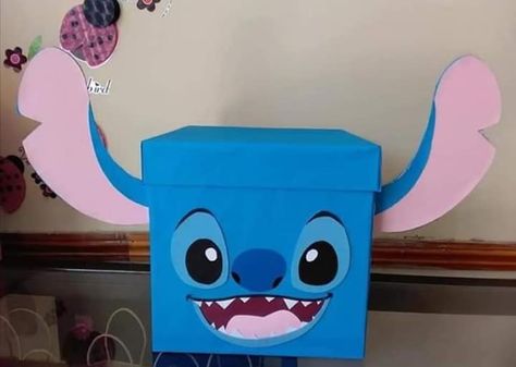 Stitch Valentines Day Box Ideas, Stitch Valentine Box Ideas For School, Stitch Valentines Box Ideas, Lilo And Stitch Valentine Box Ideas, Girls Valentines Boxes, Diy Valentines Box, Lilo En Stitch, Kids Valentine Boxes, Stitch Party