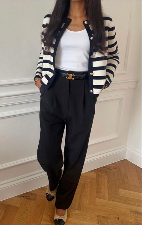 J Crew Office Style Work Outfits, Capitol Hill Intern Outfit, Mother Casual Outfit, Nuetral Pallete Outfits Plus Size, Workwear 2024 Women, Diana Goss Stylist, Paris Business Fashion, Spring Cold Day Outfit, Chanel Style Cardigan Outfit