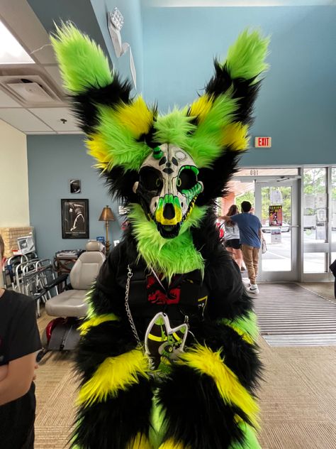 Cool Fursuit Ideas, Beauty Of The Bass Fursuits, Fursuit Drawing Base, Green Fursuit, Dino Fursona, Skulldogs Fursuit, Scene Fursona, Skull Dog Mask, Skull Dog Fursuit