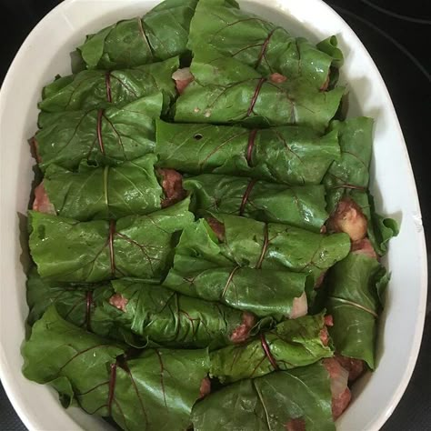 Beet Leaf Rolls, Beet Leaf Recipes, Beet Green Recipes, Banana Butter, Eastern European Recipes, Cabbage Rolls Recipe, Beet Recipes, Ukrainian Recipes, Beet Greens