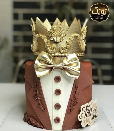 King Cake Design, Crown For Men, Man Cakes, Tuxedo Cake, Cake Design For Men, Queen Wedding, Queens Wedding, 10 Birthday Cake, 10 Birthday