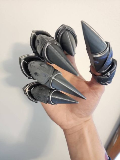 3d Printed Armor, Claw Costume, Cosplay Claws, Claw Hands, Claw Gloves, Printed Gloves, Minimal Painting, The Claw, Paint Print