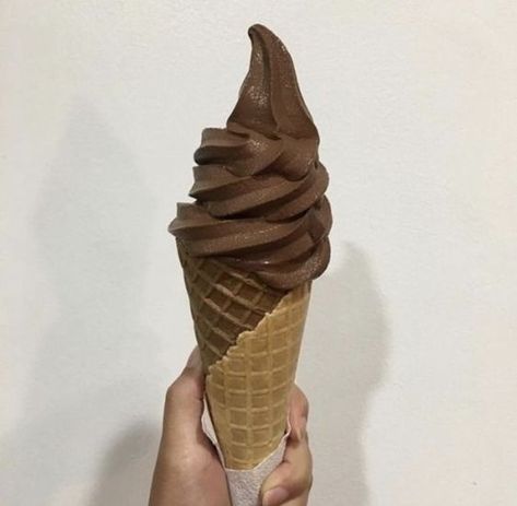 Cream Aesthetic, An Ice Cream, Soft Serve, Chocolate Ice Cream, Brown Aesthetic, Ice Cream Cone, Cafe Food, Pretty Food, Food Cravings