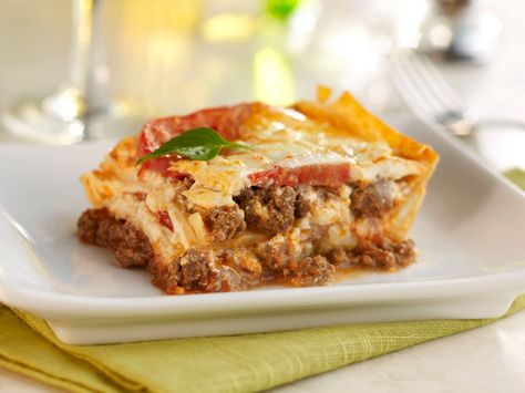 This might be the best lasagna recipe ever - loaded with Parmesan, Fresh Mozzarella and Ricotta (yum!) These cheeses pair together so nicely! Try our recipe: Mozzarella Lasagna, Recipes With Lasagna Noodles, Cheesy Lasagna Recipe, Fresh Mozzarella Recipe, Lasagna Recipe With Ricotta, Easy Mexican Casserole, Italian Tomatoes, Pasta Bakes, Lazy Lasagna