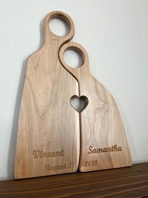 Fun Wood Projects, Wood Gift Ideas, Small Woodworking Projects, Wood Shop Projects, Heart Cut Out, Scrap Wood Projects, Woodworking Projects That Sell, Wooden Projects, Wood Creations