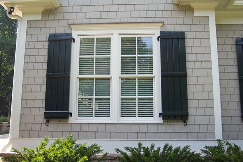 Vinyl shake and board n batten shutters! Yeeessss House With Black Shutters, Wood Shutters Exterior, Shutter Ideas, Shutters Window, Window Shutters Exterior, Farmhouse Shutters, Security Shutters, Board And Batten Exterior, Window Shutter