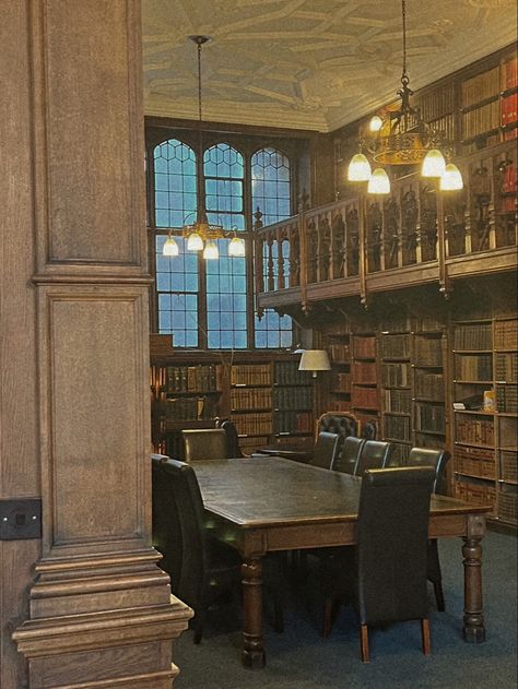 British Academia Aesthetic, Oxford Academia Aesthetic, English College Aesthetic, English Academia Aesthetic, English University, Old Money Study Aesthetic, Old Money British Aesthetic, Vintage British Aesthetic, Old Money Academia Aesthetic