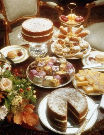 tea party table High Tea Ideas, Handfasting Ideas, Battenberg Cake, 50s Wedding, English Tea Party, Tea Time Food, Tea Ideas, High Tea Party, Tea Snacks