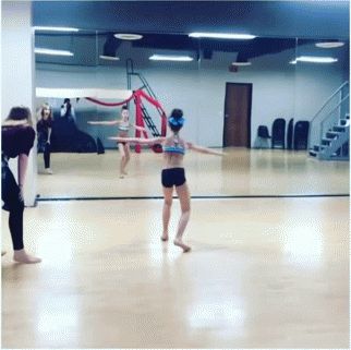 sophia lucia is liferally the best dancer in the world. Leg Hold Turn, Leg Hold, Dance Gifs, Sophia Lucia, Ballet Gif, Flexibility Dance, Dance Forever, Types Of Dancing, Cheer Dance