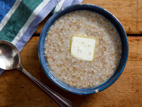 Pinhead Oatmeal Recipes, Oatmeal With Butter, Scottish Porridge, Scottish Oatmeal, Simple Oatmeal, Winter Breakfast, Easy Overnight Oats, Brown Sugar Recipes, Breakfast Porridge