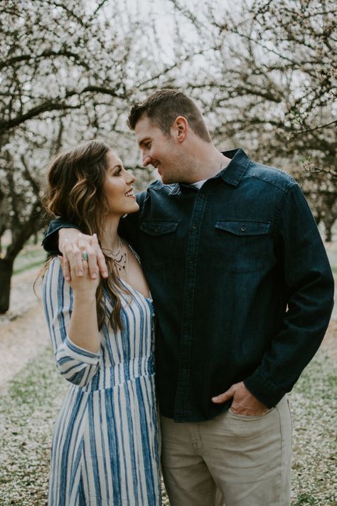 Orchard Engagement Photos, Orchard Photoshoot, Orchard Photoshoot Couples, Peach Tree Photo Session, Almond Orchard Photoshoot, Couples Photoshoot Apple Orchard, Engagement Photos Pecan Orchard, Couple Photoshoot Cherry Blossom, Cherry Blossom Orchard Photoshoot