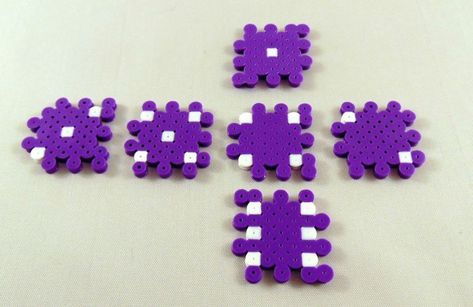 Easy 3D Perler Bead Project: Perler Bead Dice Tutorial – Krysanthe Perler Bead Dice, 3d Perler Bead Patterns, Easy Perler Bead Patterns, 3d Perler Bead, Fuse Bead Patterns, Fusion Beads, Perler Bead Templates, Perler Crafts, Diy Perler Bead Crafts