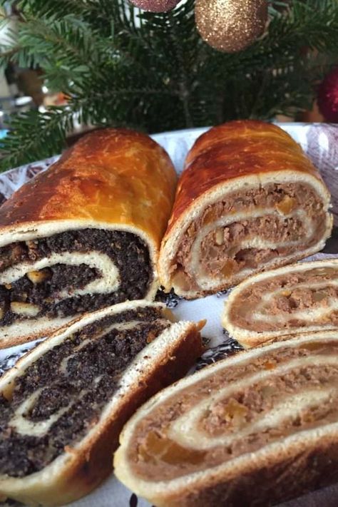 Nut Roll Recipe, Hungarian Desserts, Slovak Recipes, Hungarian Cuisine, Nut Rolls, Cake Roll Recipes, Czech Recipes, Hungarian Recipes, Roll Cake