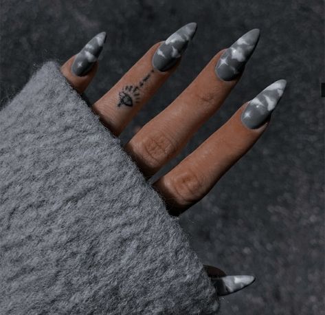 Grey Flame Nails, Storm Cloud Nails, Cloud Nails Acrylic, Black Acrylic Nail Designs, Nail Shapes Squoval, Gel Makeup, Dry Nails Fast, Dragon Nails, Subtle Nails