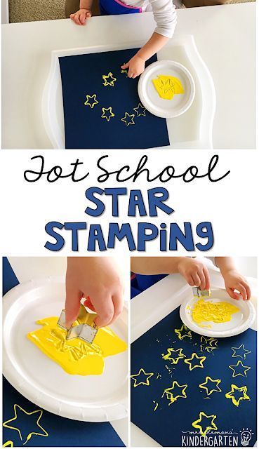 Star Stamping! A fun hands-on way to talk about stars and the solar system with toddlers and preschoolers. Great activity for a space unit! #teachingspace #solaractivities #spaceactivities Space Kindergarten, Space Theme Preschool, Space Lessons, Space Preschool, Tata Surya, Space Crafts For Kids, Space Activities, School Calendar, Crafts Easy