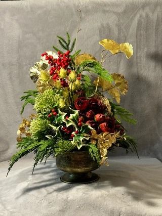 TheCreativeHoneyB - Etsy Red Wedding Flower Arrangements, Cocoa Florida, Winter Flower Arrangements, Holiday Floral Arrangements, Christmas Pumpkins, Red Wedding Flowers, Christmas Floral Arrangements, Holiday Floral, Winter Flowers