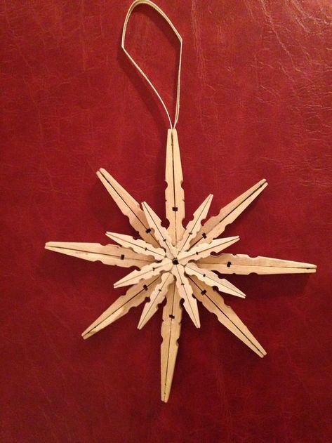 Clothes Pin Stars, Cloth Pin Crafts, Christmas Clothespin Crafts, Clothes Pin Crafts For Adults, Clothes Pin Angels, Crafts With Clothespins, Clothes Pin Ornaments, Clothespin Ornament, Clothespin Crafts Christmas